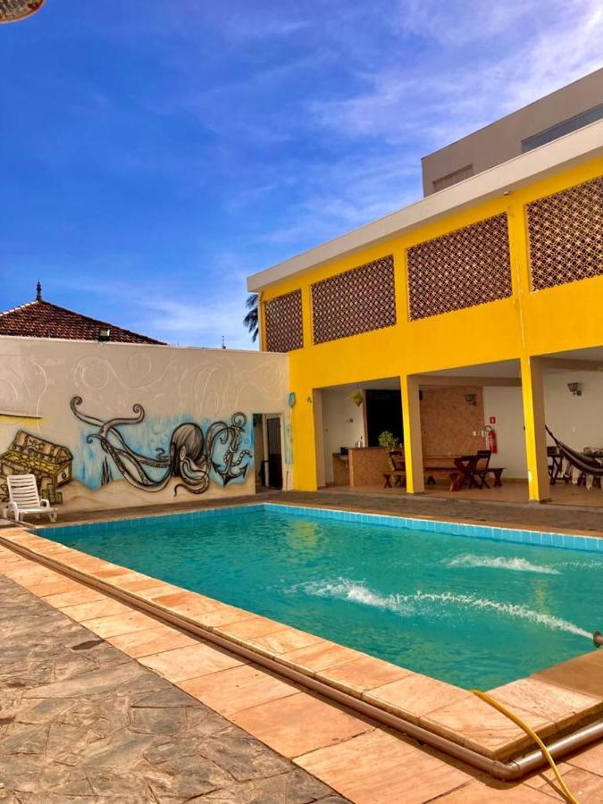 Dom Alberto Hostel Corumbá Buitenkant foto