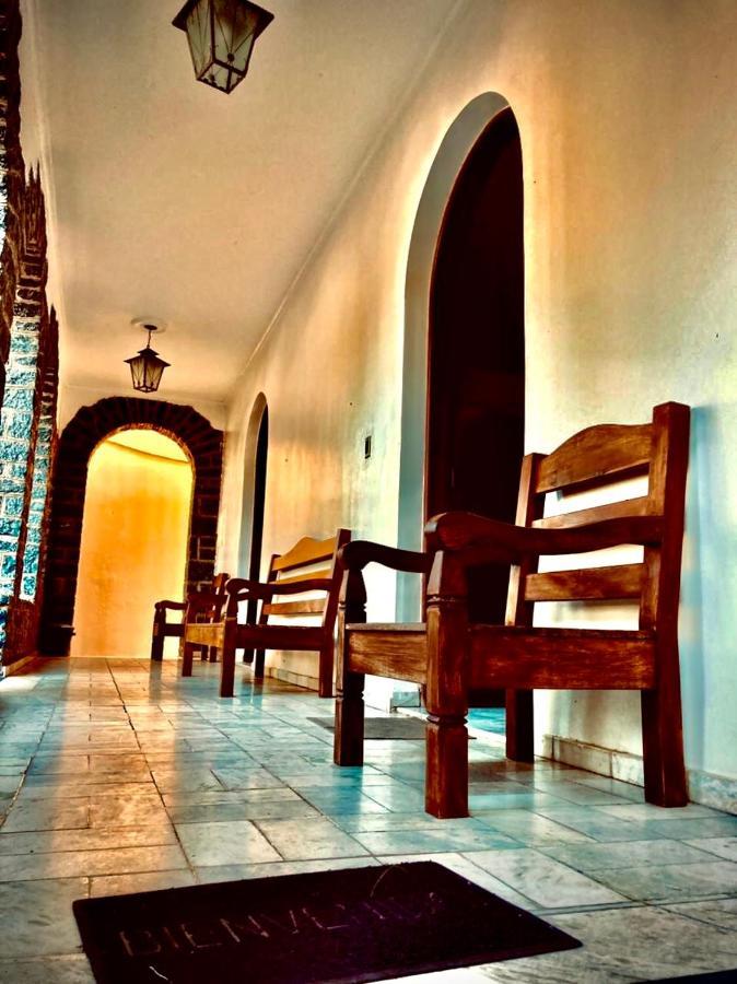 Dom Alberto Hostel Corumbá Buitenkant foto