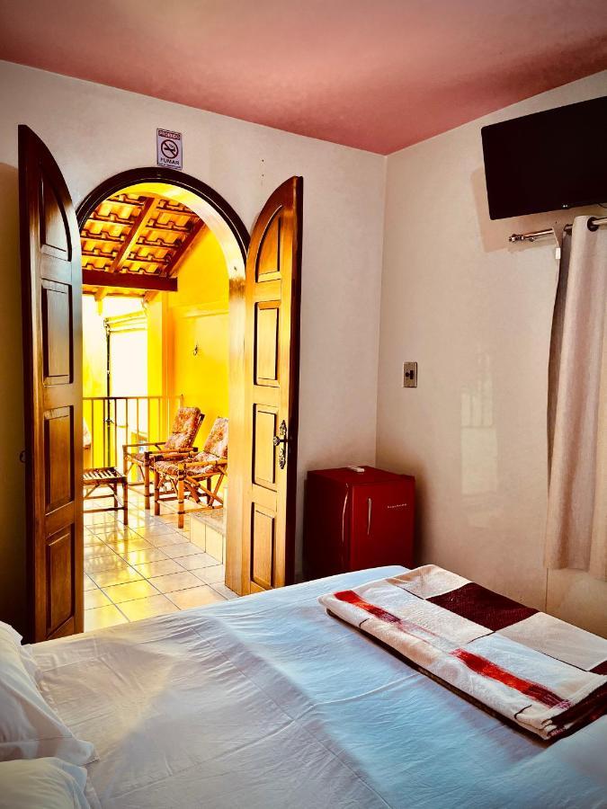 Dom Alberto Hostel Corumbá Buitenkant foto