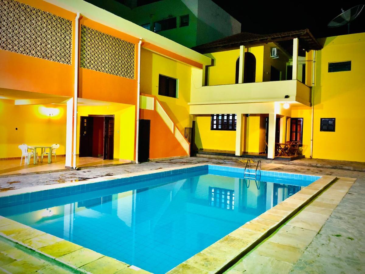 Dom Alberto Hostel Corumbá Buitenkant foto