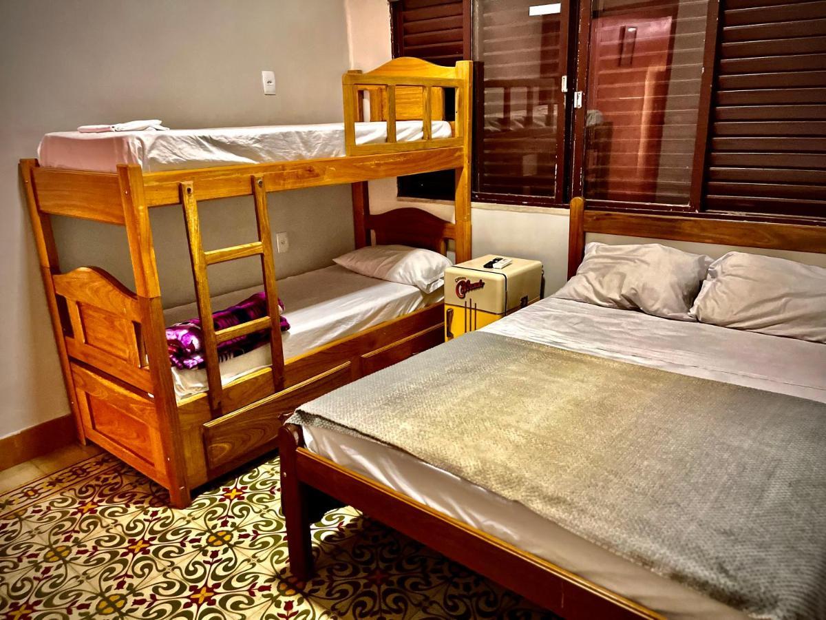 Dom Alberto Hostel Corumbá Buitenkant foto
